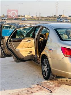 تويوتا أفالون